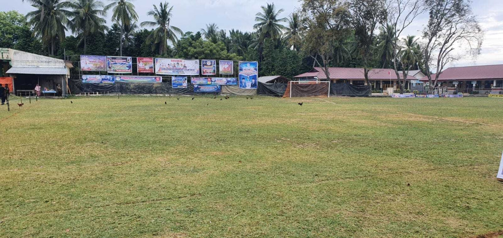 Lapangan Sepak Bola Di Desa Cot Lheu Rheng Yang Digunakan Sebagai Tempat Turnamen Olahraga